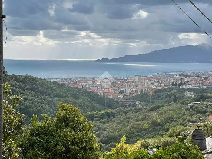 Casa con 5 locali in vendita in Salita San Bernardo, Lavagna