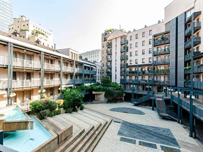 Appartamento in affitto in Viale Monte Santo, Porta Nuova, Milano