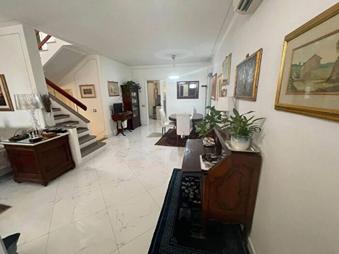 Casa con 6 locali in vendita in Via Marco Biagi Pisa, Pisa