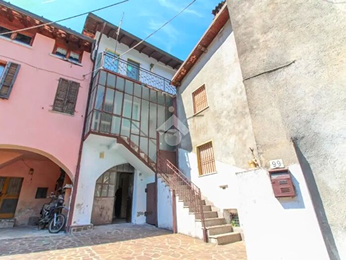Appartamento quadrilocale in vendita in Via S Lorenzo, Sabbio Chiese