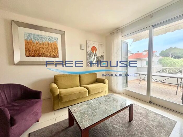 Appartamento bilocale in affitto in Viale Dante Alighieri, Cervia