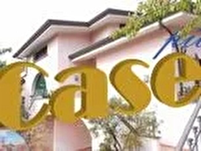 Casa con 16 locali in vendita in Massarosa