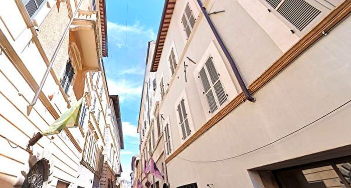 Appartamento quadrilocale in vendita in Via del Palazzaccio, Foligno