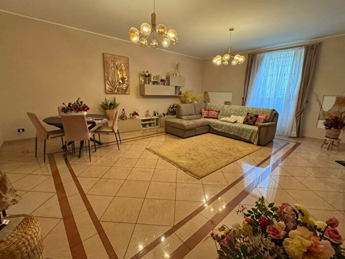 Appartamento bilocale in vendita in Via Roma, Centro, Capua