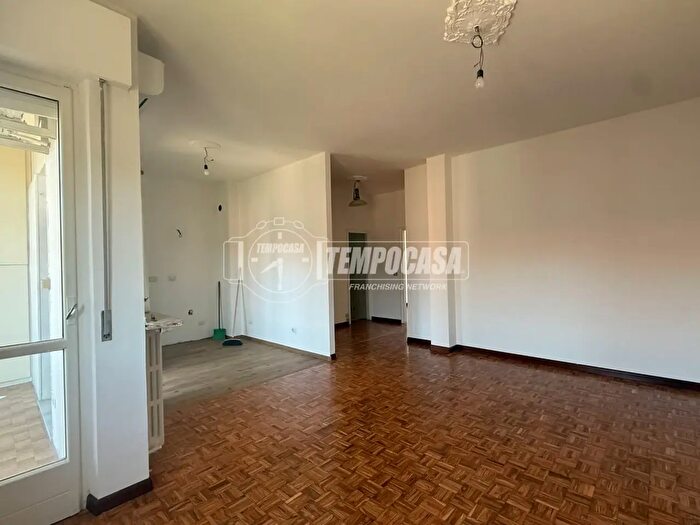 Appartamento trilocale in vendita in Via F Turati, Asti