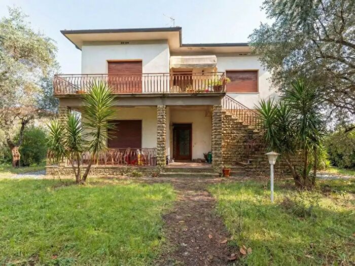 Casa con 12 locali in vendita in delle Ville Prima, Lucca