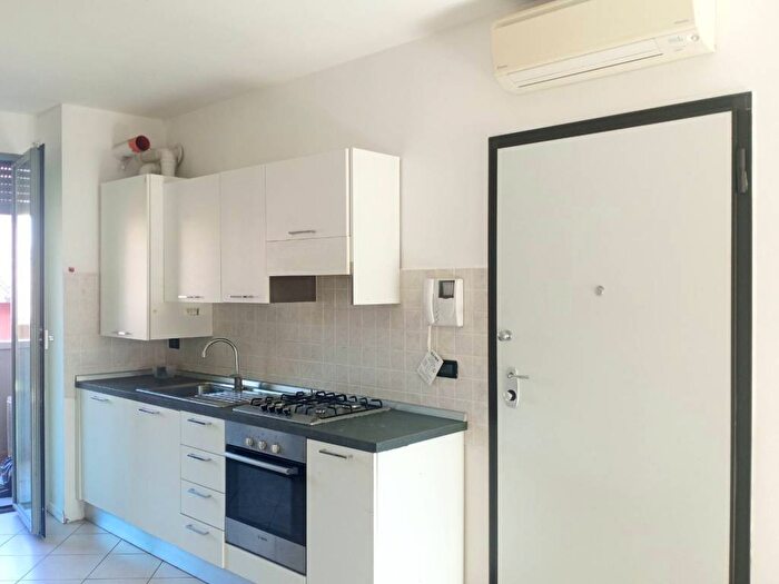 Appartamento trilocale in affitto in Via Parisio, Savena, Bologna