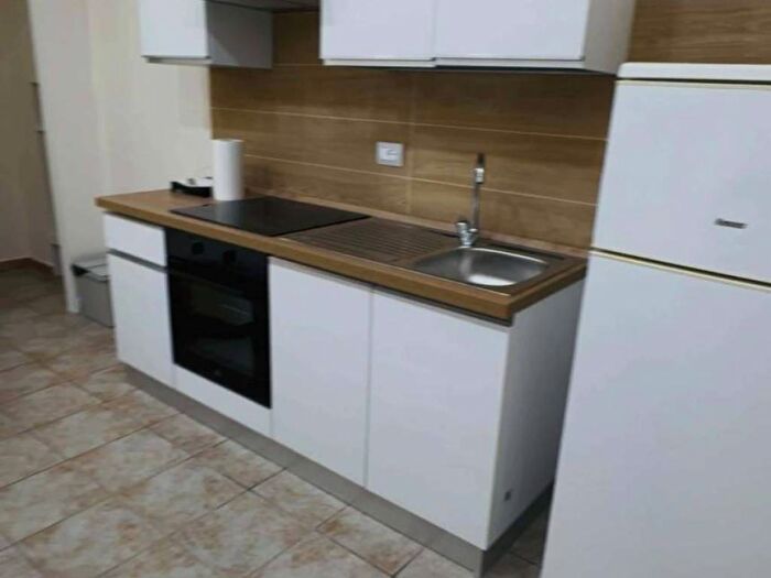 Appartamento monolocale in affitto in Via Genova, Nizza Millefonti, Torino