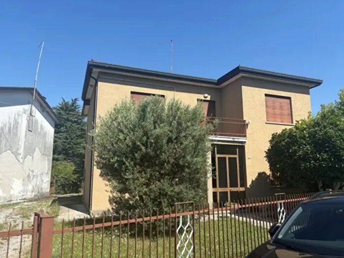 Casa con 6 locali in vendita in Via Nazionale, Mira