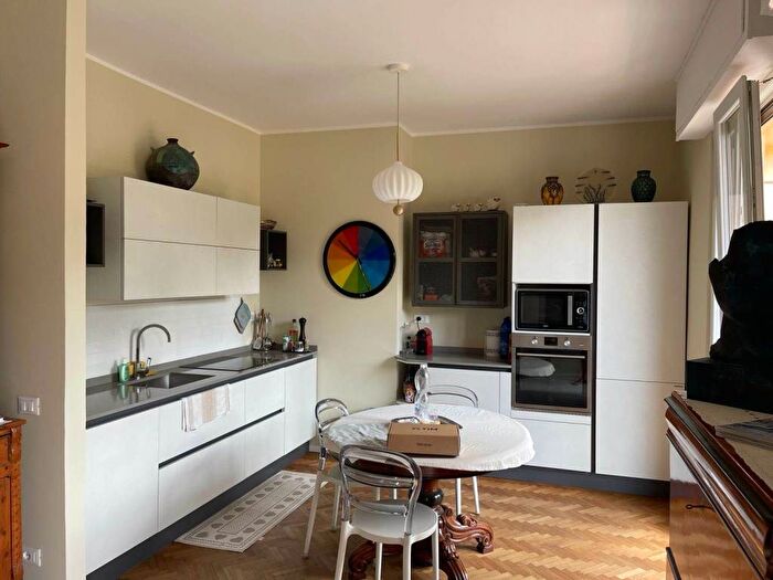 Appartamento trilocale in affitto in Via Francesco Puccinotti, Leopoldo Vittorio Emanuele Statuto, Firenze