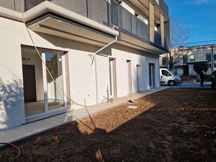 Appartamento quadrilocale in vendita in Viale Borri, Varese