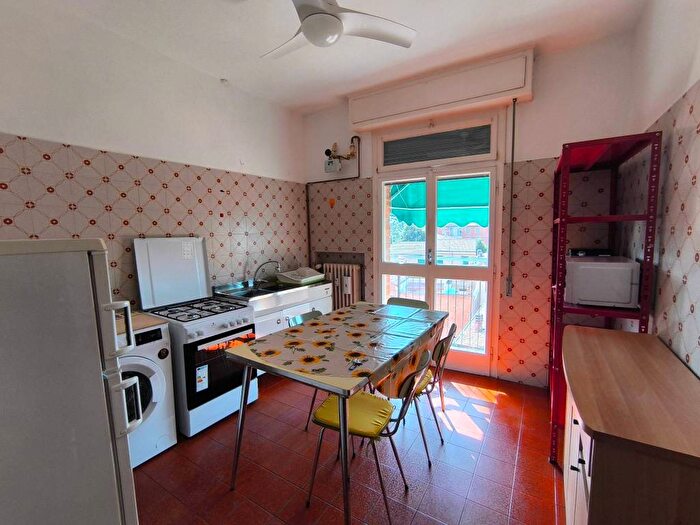 Appartamento con 6 locali in affitto in Via Mortara, Centro Storico, Ferrara