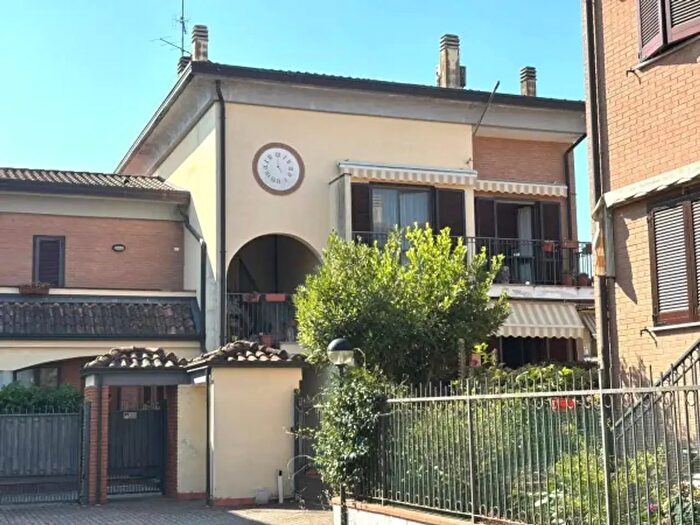 Appartamento quadrilocale in vendita in Via Aprile, Casorate Primo