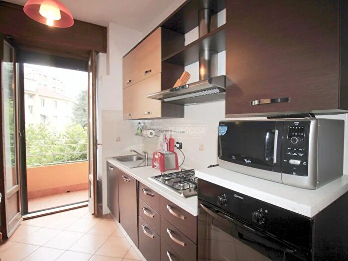 Appartamento trilocale in affitto in Viale Lucania, Milano