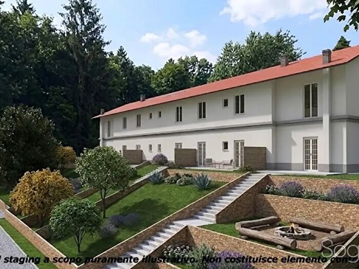 Casa quadrilocale in vendita in Via degli Ubaldini, Scarperia e San Piero