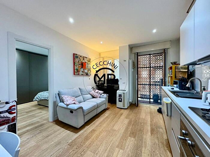 Appartamento bilocale in affitto in Piazza Firenze, Portello Parco Vittoria, Milano