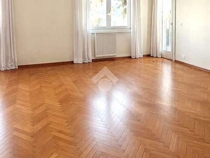 Appartamento trilocale in vendita in Viale Viale Luzzatti, Treviso