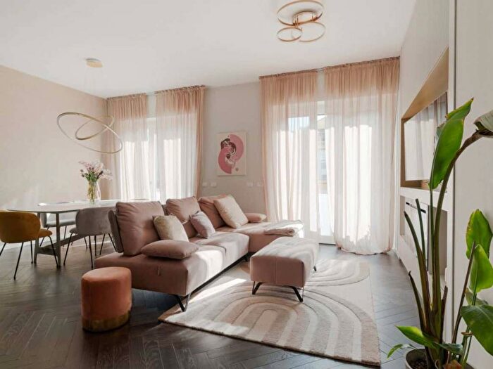 Appartamento trilocale in affitto in Via Giovanni Rasori, Vercelli Wagner, Milano