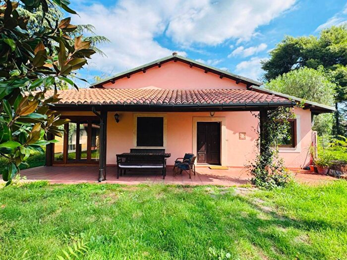 Casa quadrilocale in affitto in Via Prenestina, Torre Angela, Roma