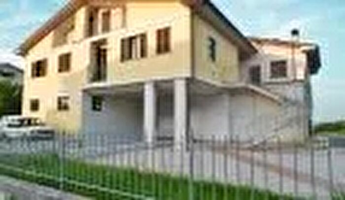 Appartamento trilocale in vendita in Troviggiano MC Italia Troviggiano Cingoli, Cingoli