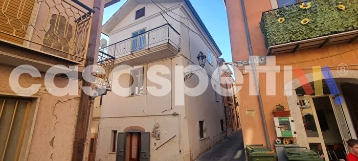 Appartamento quadrilocale in vendita in Via Casa Villa, Contrada