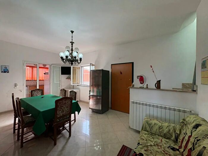 Casa con 5 locali in vendita in Via Monte della Mezzaluna a, Mentana