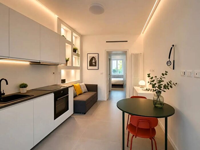 Appartamento bilocale in vendita in Via Giovanni da Procida, Milano