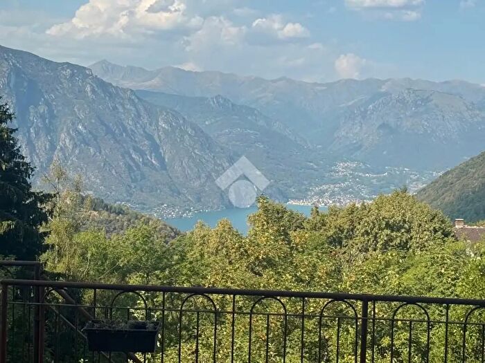Casa monolocale in vendita in Via Castello, Alta Valle Intelvi