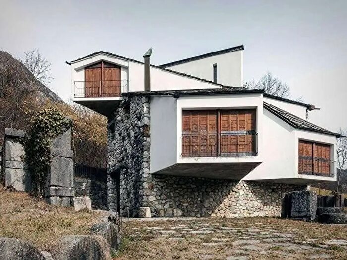 Casa con 5 locali in affitto in Parre