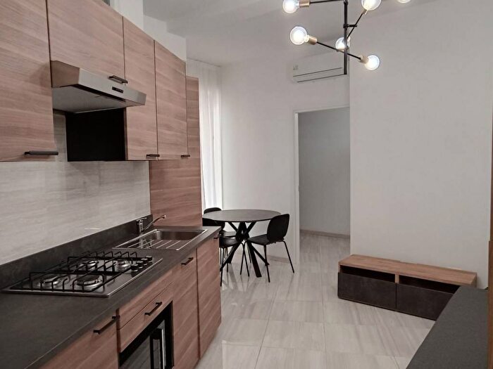 Appartamento trilocale in affitto in Piazza Giovanni Bausan, Bovisa, Milano
