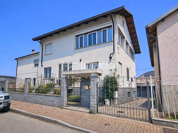 Appartamento con 5 locali in vendita in Vercelli