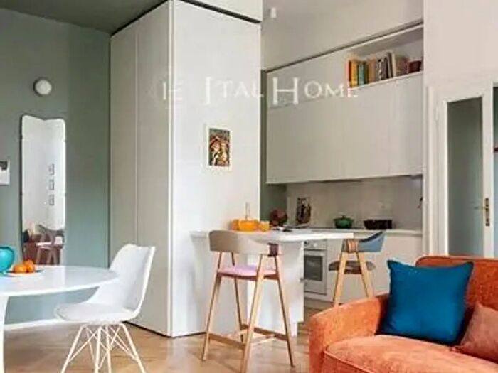 Appartamento con 6 locali in vendita in Via Don Bartolomeo Grazioli, Milano