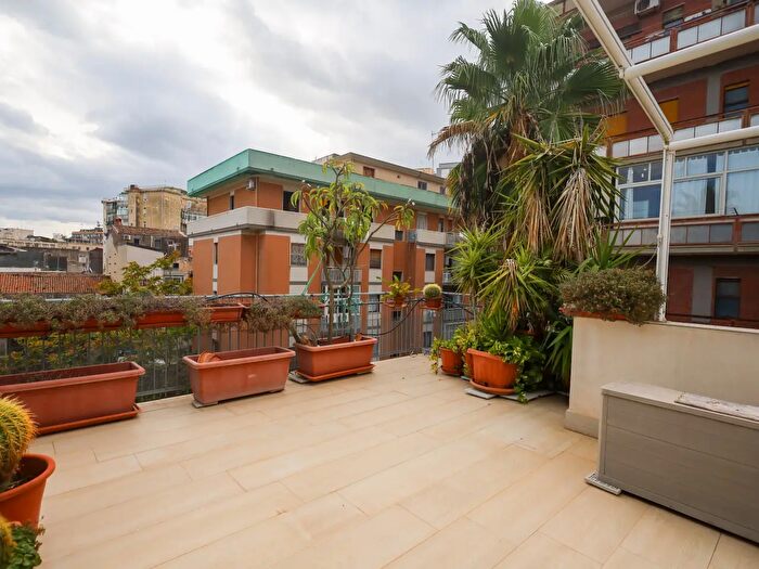 Appartamento con 6 locali in vendita in Via Malta, Catania