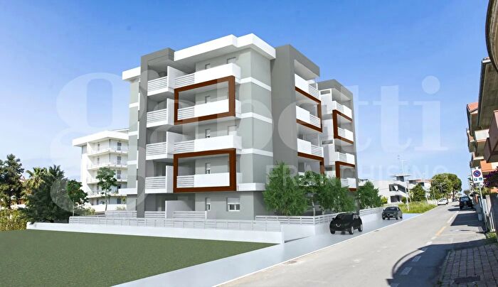 Appartamento trilocale in vendita in Via Gorizia Snc, Alba Adriatica