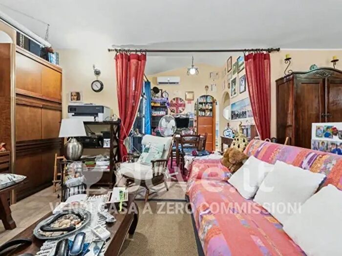 Appartamento trilocale in vendita in Via San Leonardo, Muravera