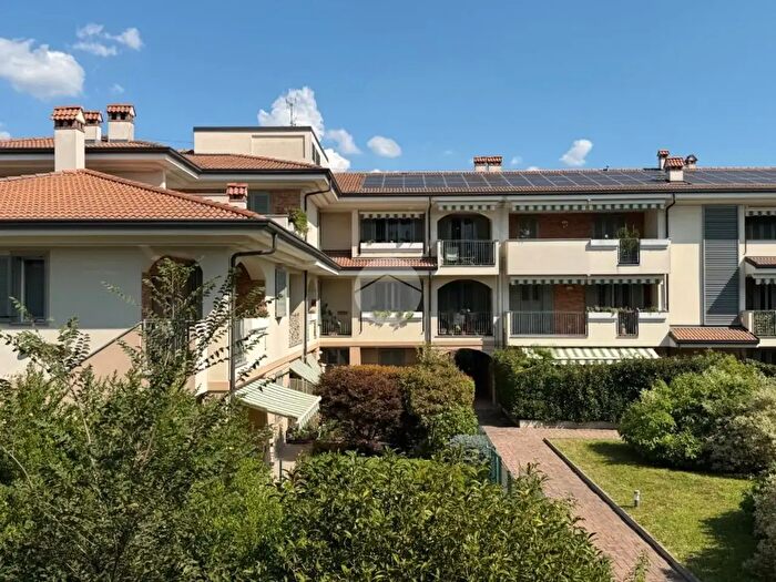 Appartamento bilocale in vendita in Via Laura Prati, Bussero