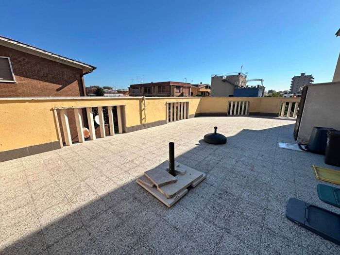 Casa trilocale in vendita in Via Arenile di Torre Flavia, Zona Domitilla, Ladispoli