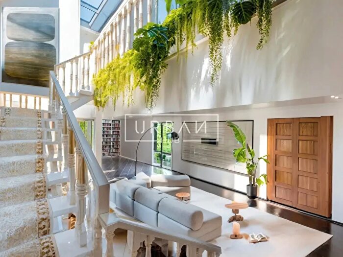 Casa con 9 locali in vendita in Forli