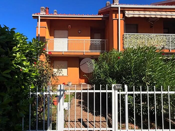 Casa con 7 locali in vendita in Via Pavese, Settimo Torinese