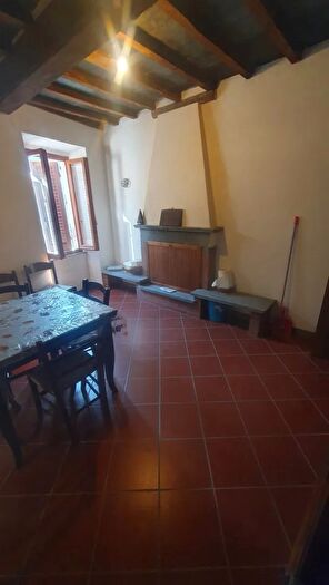 Casa quadrilocale in vendita in Stazzema