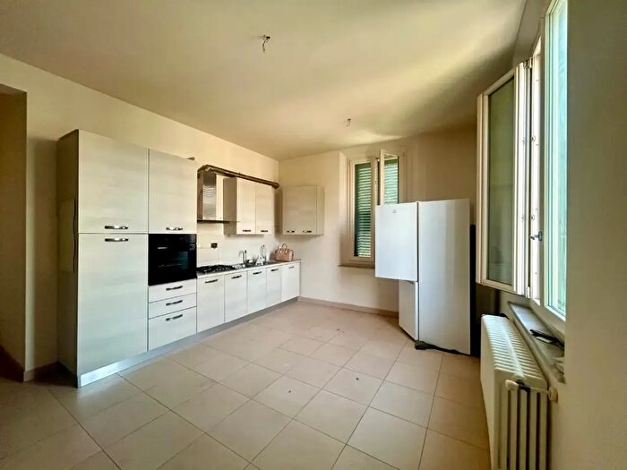 Appartamento con 5 locali in vendita in Empoli