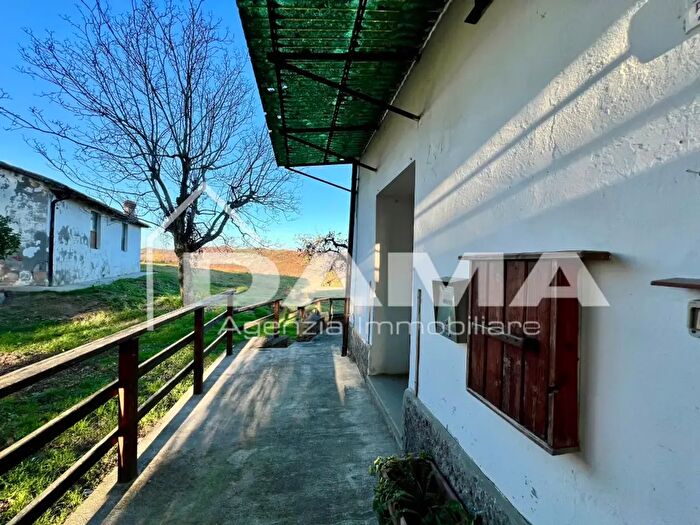 Casa quadrilocale in vendita in Strada Podere Brasina, Predappio