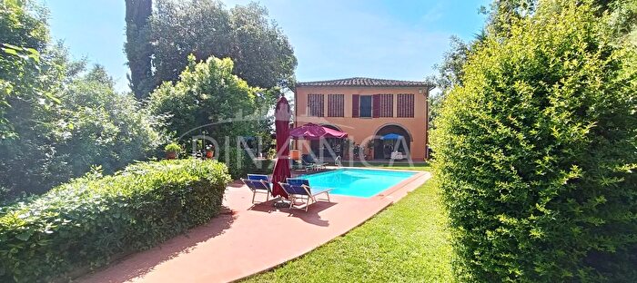 Casa con 5 locali in vendita in San Miniato