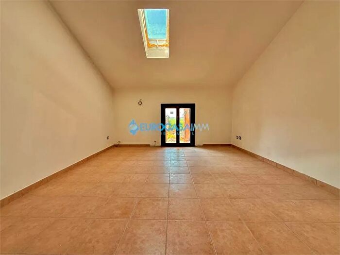 Appartamento trilocale in vendita in Via Don Minzoni Novi di Modena Mo, Novi Di Modena