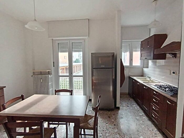 Appartamento trilocale in affitto in Via Conte Verde, Ospedale, Asti