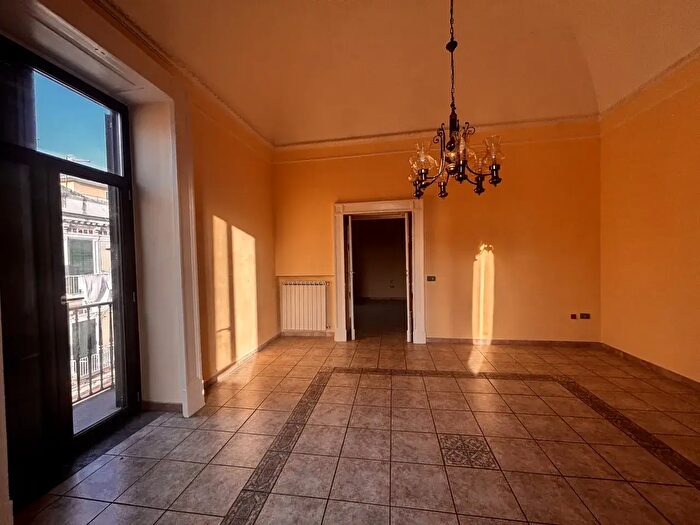 Appartamento trilocale in affitto in Via Purgatorio N, Torre Del Greco