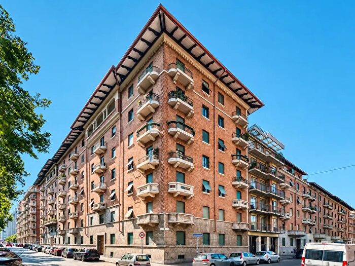 Appartamento trilocale in vendita in CSo Francia, Torino