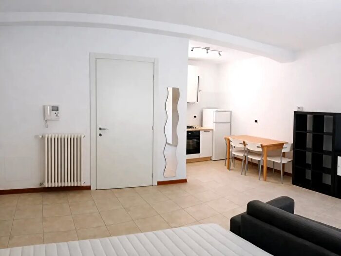 Appartamento monolocale in affitto in Bologna