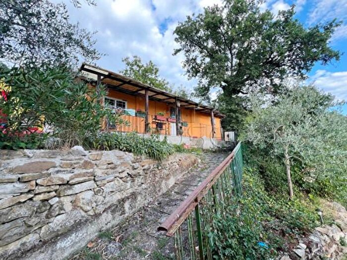 Casa bilocale in vendita in Località Paradiso, Sansepolcro