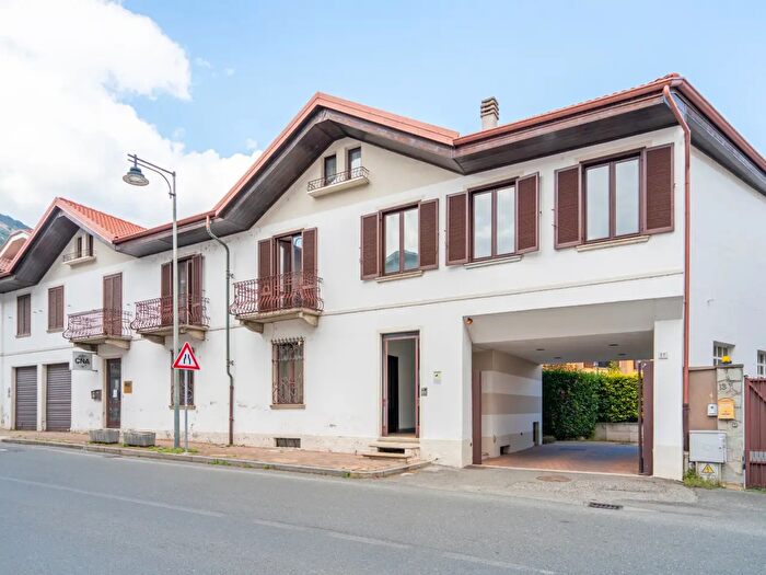 Case in Vendita e in Affitto - 2